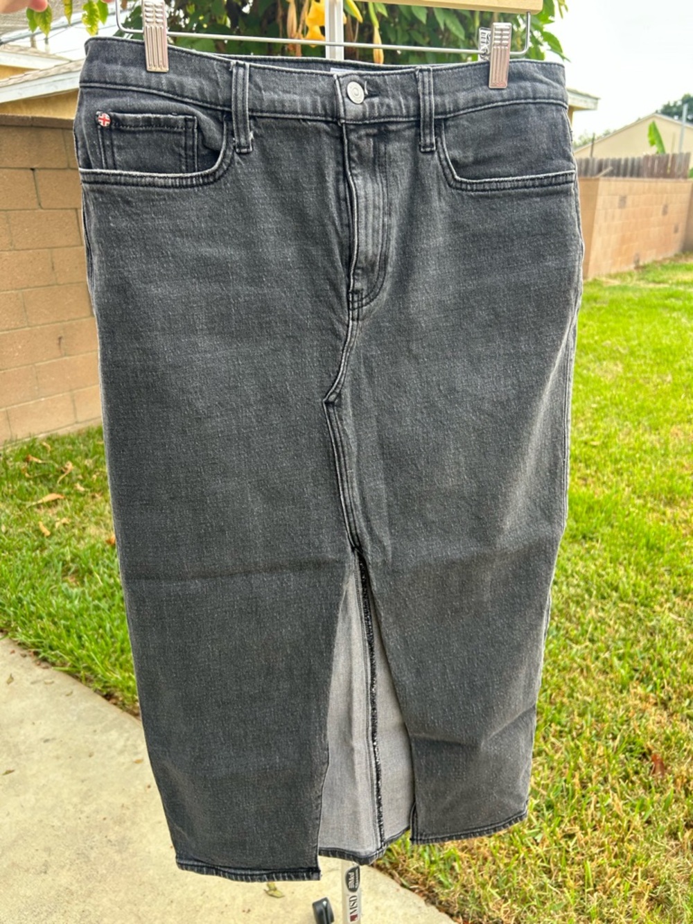 Hudson Jeans womans Black Denim Skirt
